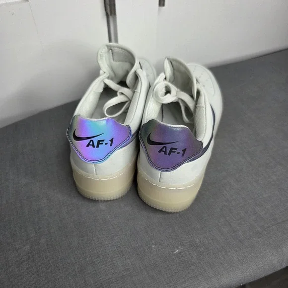 Nike Air Force 1 Women's White Iridescent Swoosh Sneakers Size 7 US - Picture 4 of 10